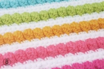 Up-close picture of the crochet bobble stitch